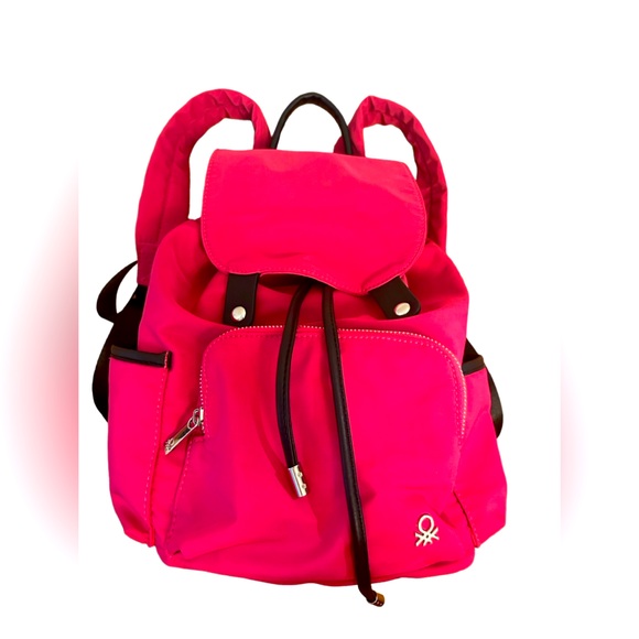 United Colors Of Benetton Handbags - United Colors of Benetton pink nylon backpack | vintage 90’s style backpack